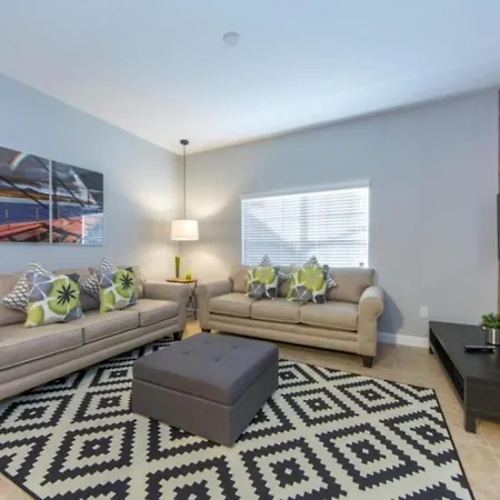 Comfortable Home At Storey Lake Resort Near Disney